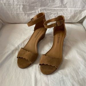 Lucky Brand Suede Low WedgesSize 8